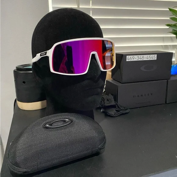 Oakley White Sunglasses with Red Lens